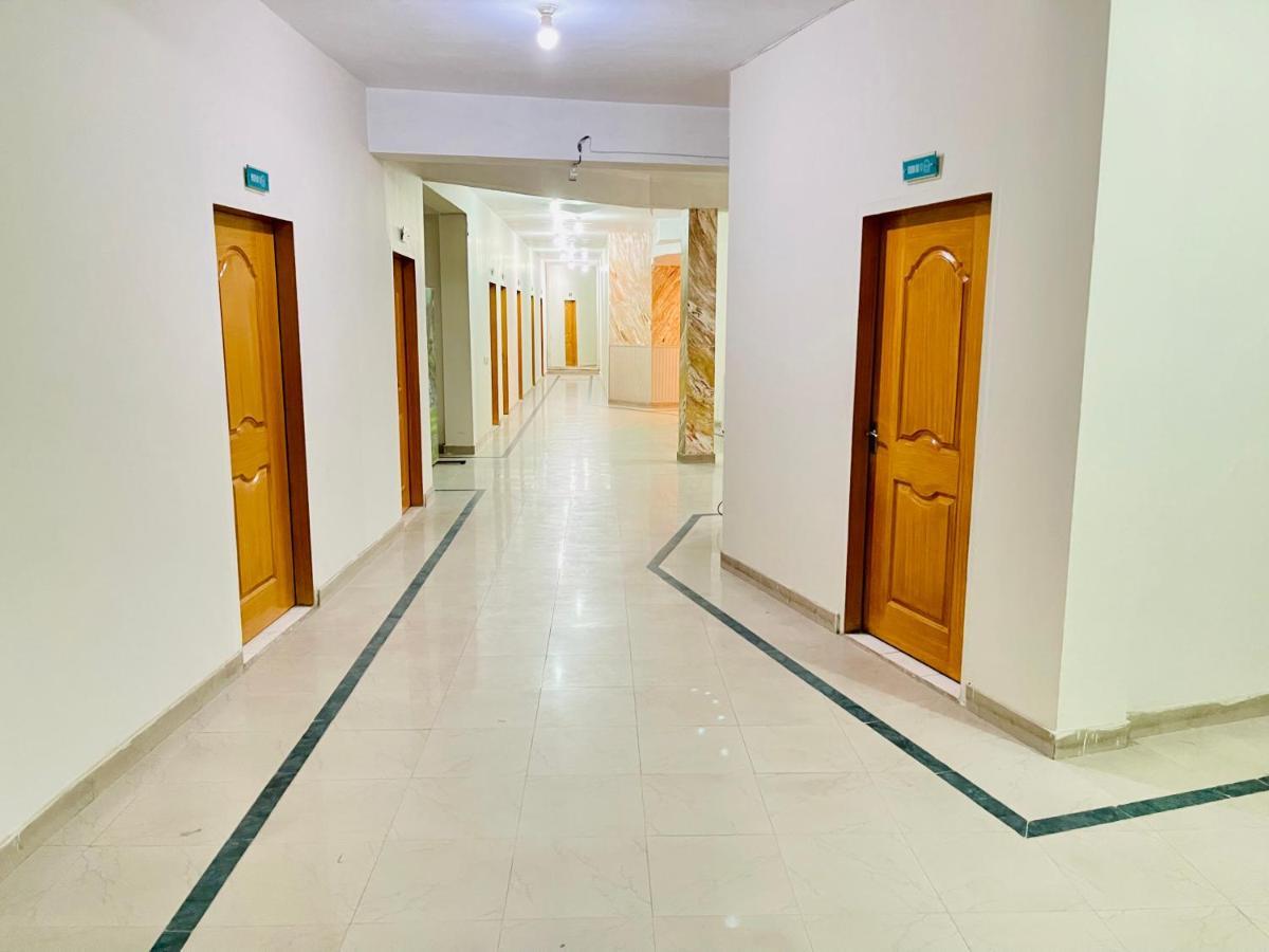 Hotel New Mid City Multan Exterior photo